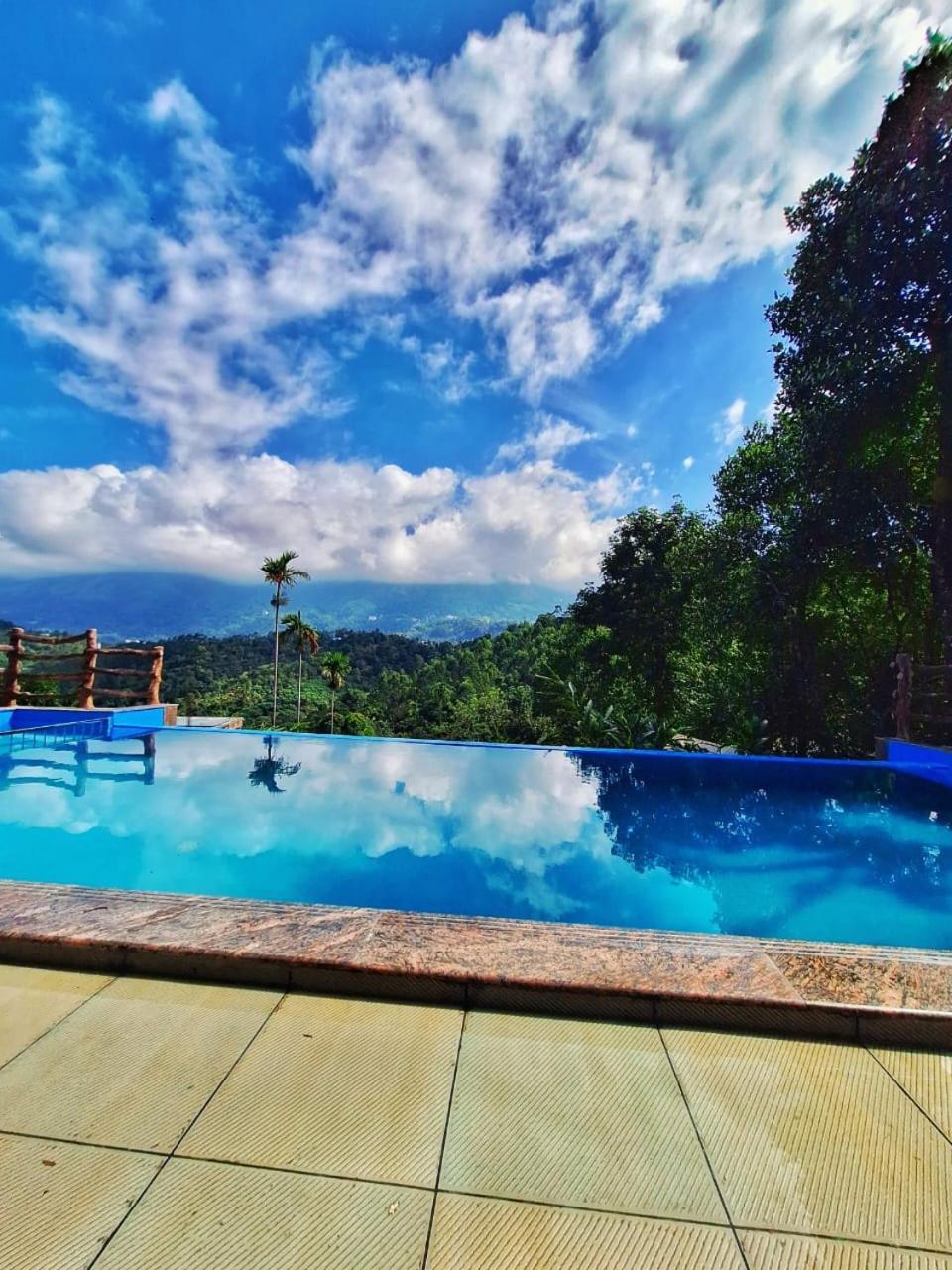 Chalona Hill View Hotel Munnar Luaran gambar